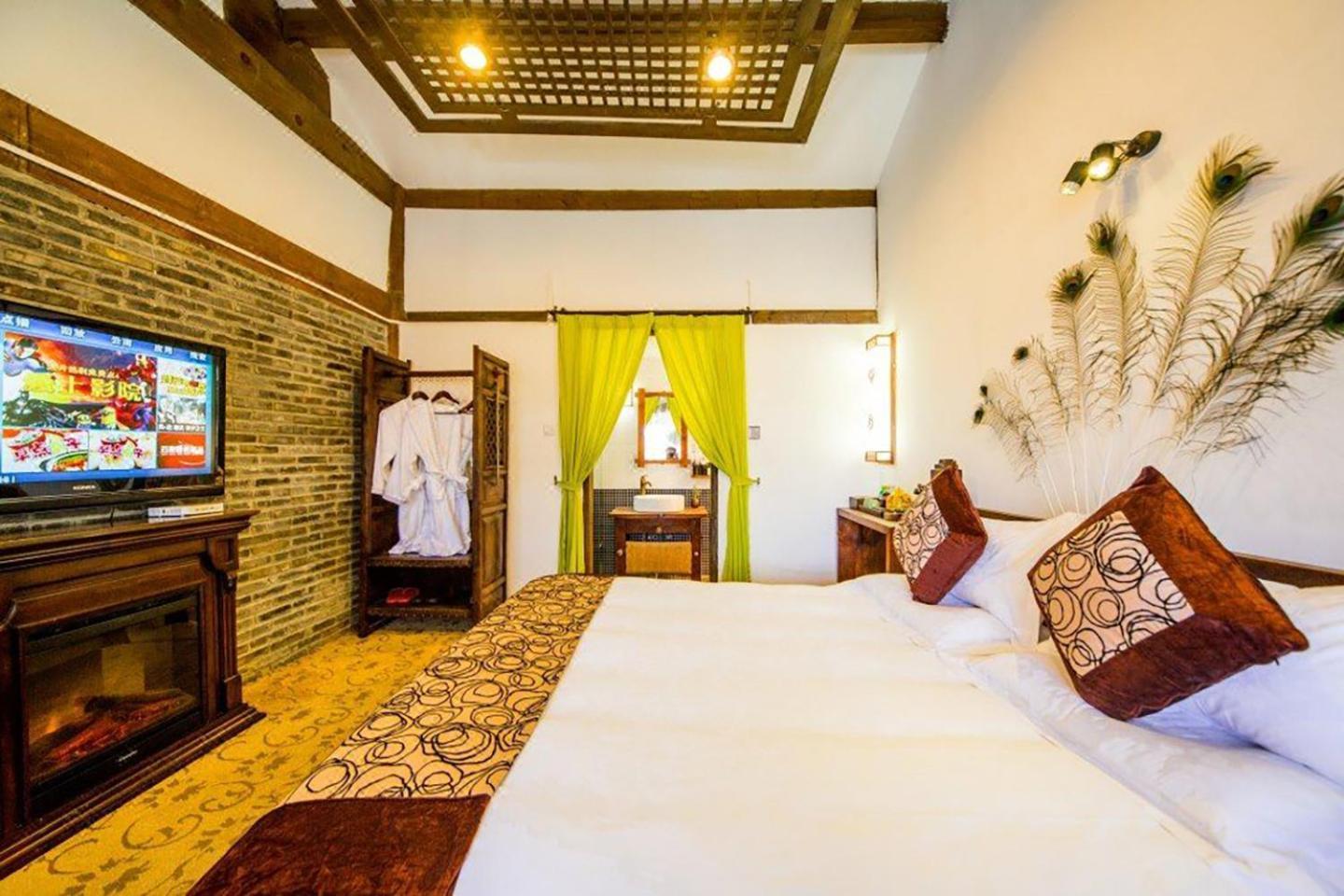 Big Tree Guesthouse - Naxi Old Style Li-ťiang Exteriér fotografie