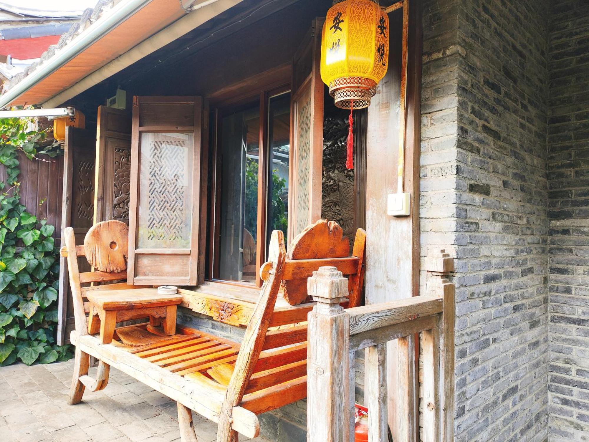 Big Tree Guesthouse - Naxi Old Style Li-ťiang Exteriér fotografie